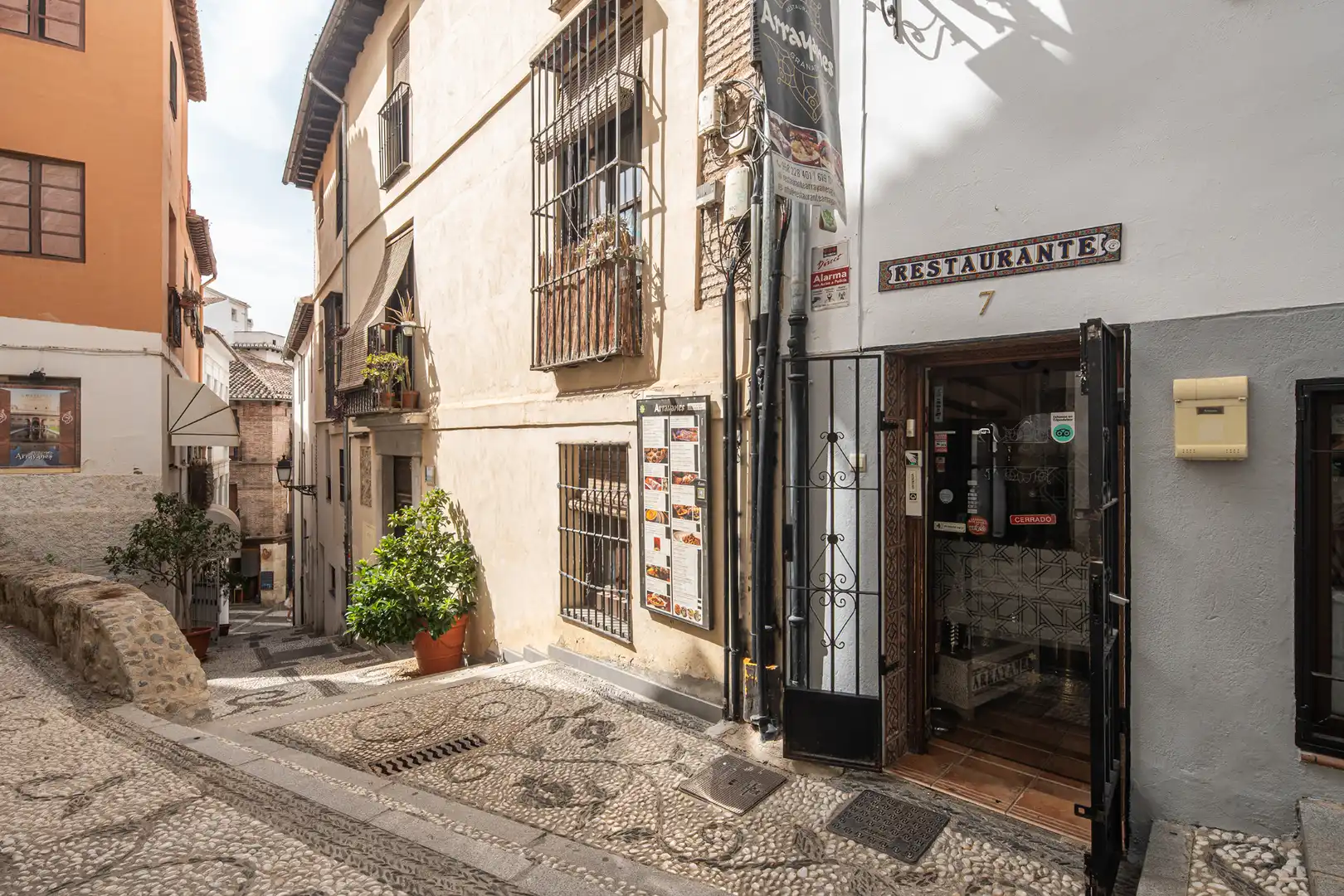 Local en venda en Granada amb Aire condicionat, Calefacció i Moblat
