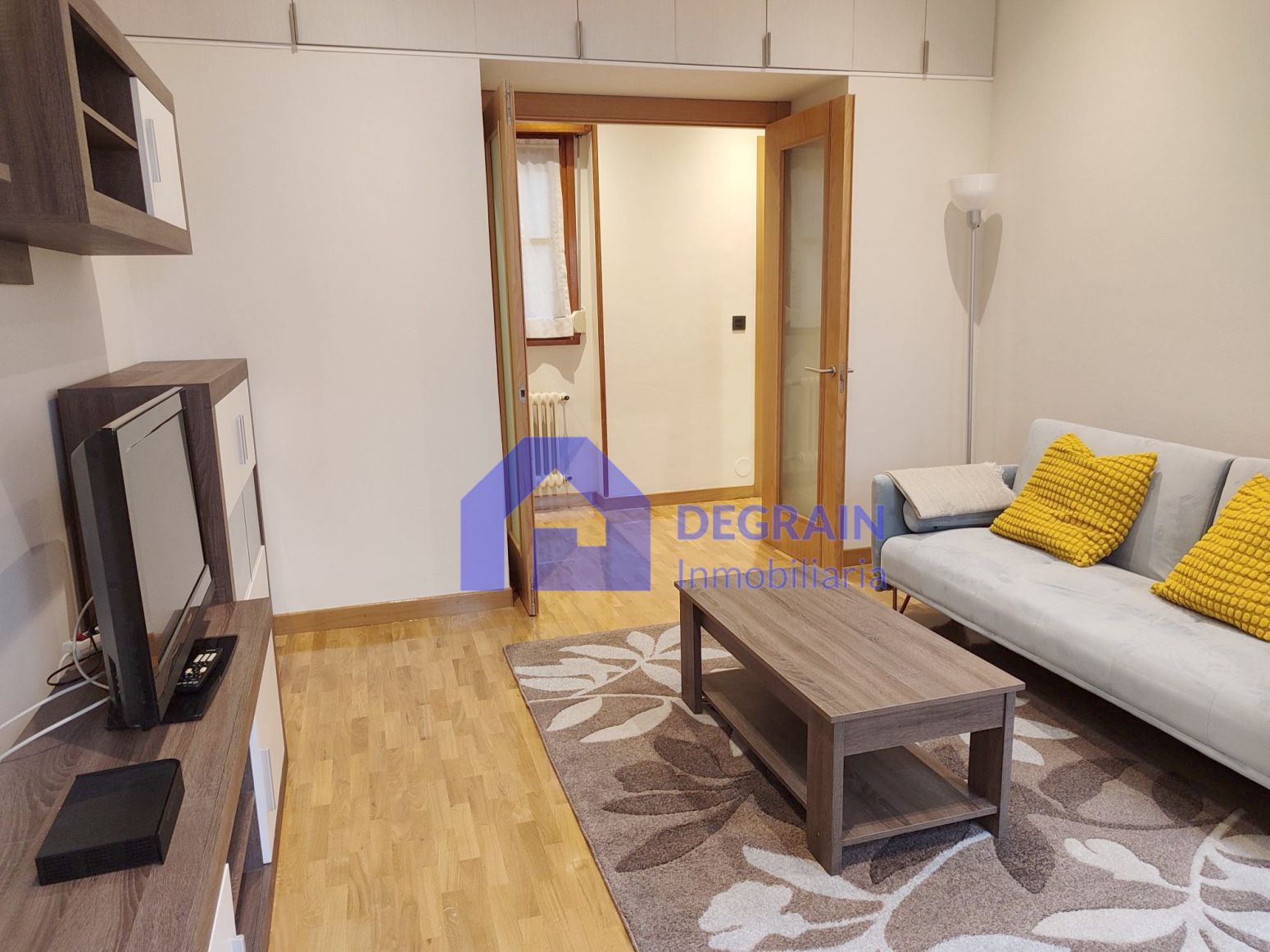 Living room of Flat for rent in Oviedo   with Heating and Parquet flooring