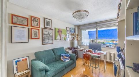 Foto 2 de Pis en venda a San Pascual, Madrid