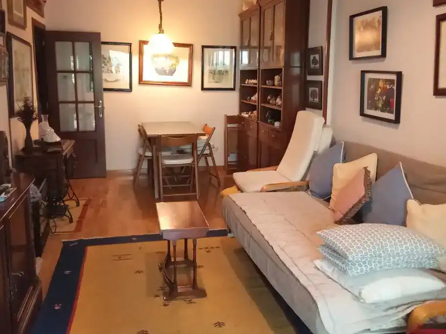Sala de estar de Piso de alquiler en Nigrán con Jardín privado, Parquet y Amueblado