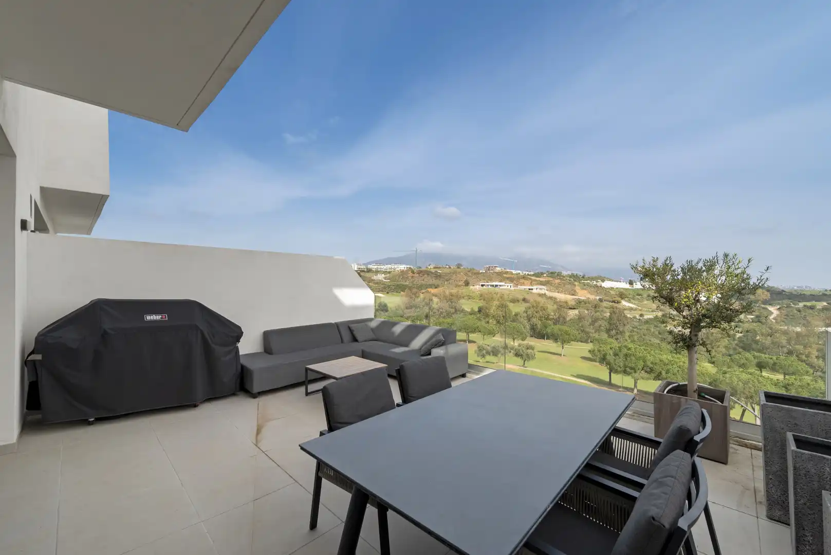 Terrasse von Dachboden zum Verkauf in Mijas mit Klimaanlage, Terrasse und Schwimmbad