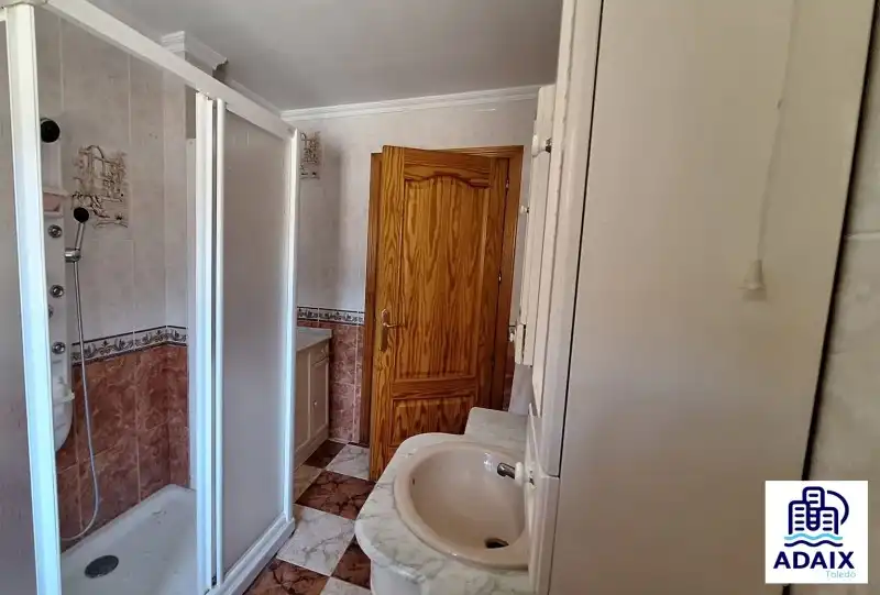 Houses for sale in Urda