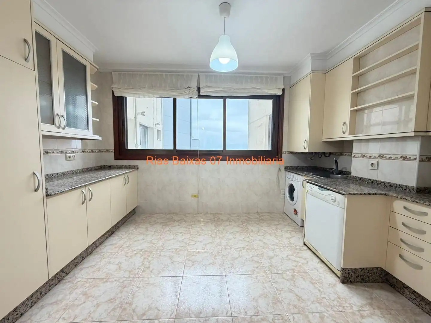 Piso en venta en Travesía de Vigo - San Xoán