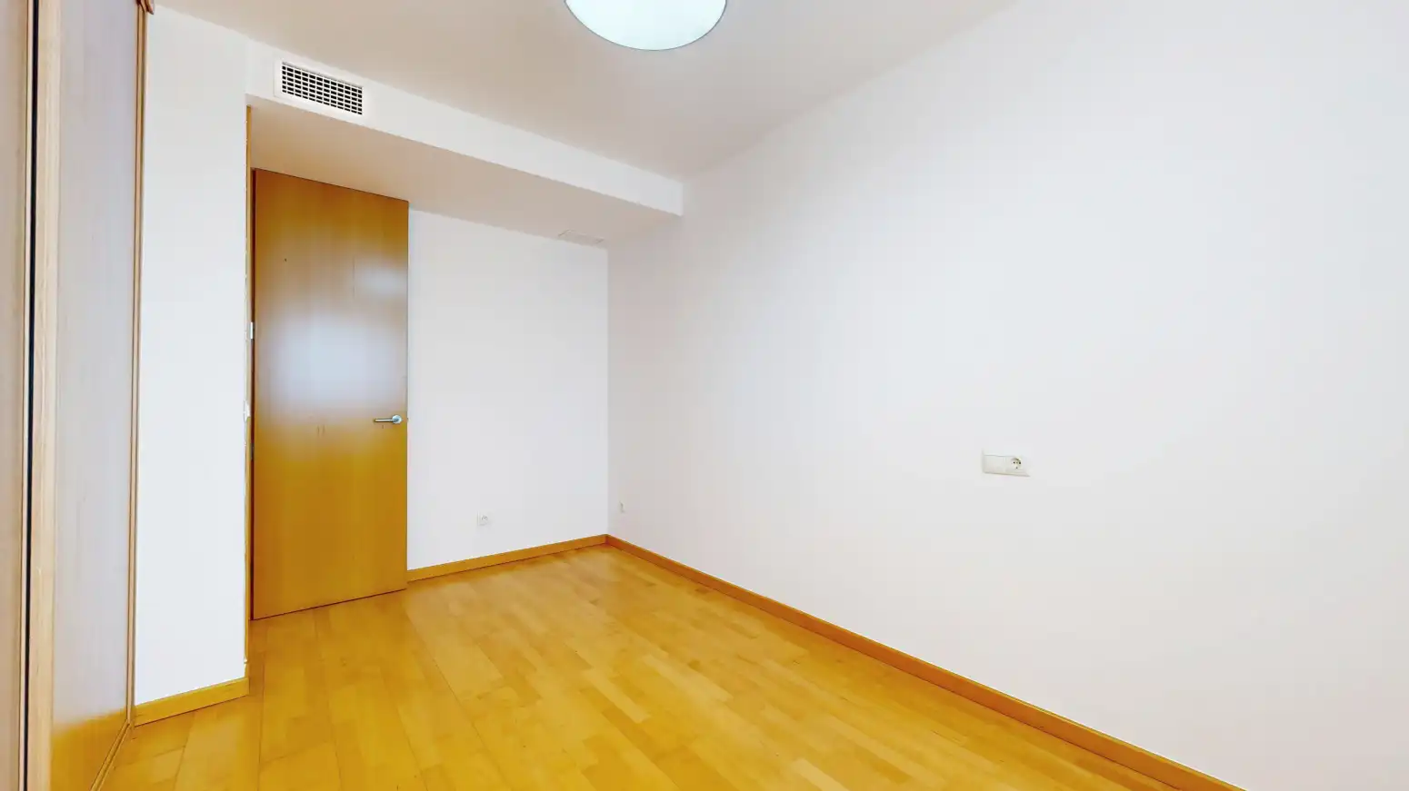 Detached homes for rent in Torrent  with Air Conditioner, Heating and Private garden
