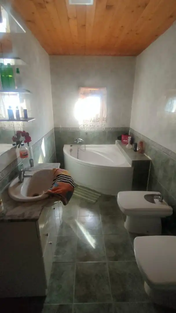 Baño de Casa o chalet en venta en Zaragoza con Aire acondicionado, Calefacción y Jardín privado
