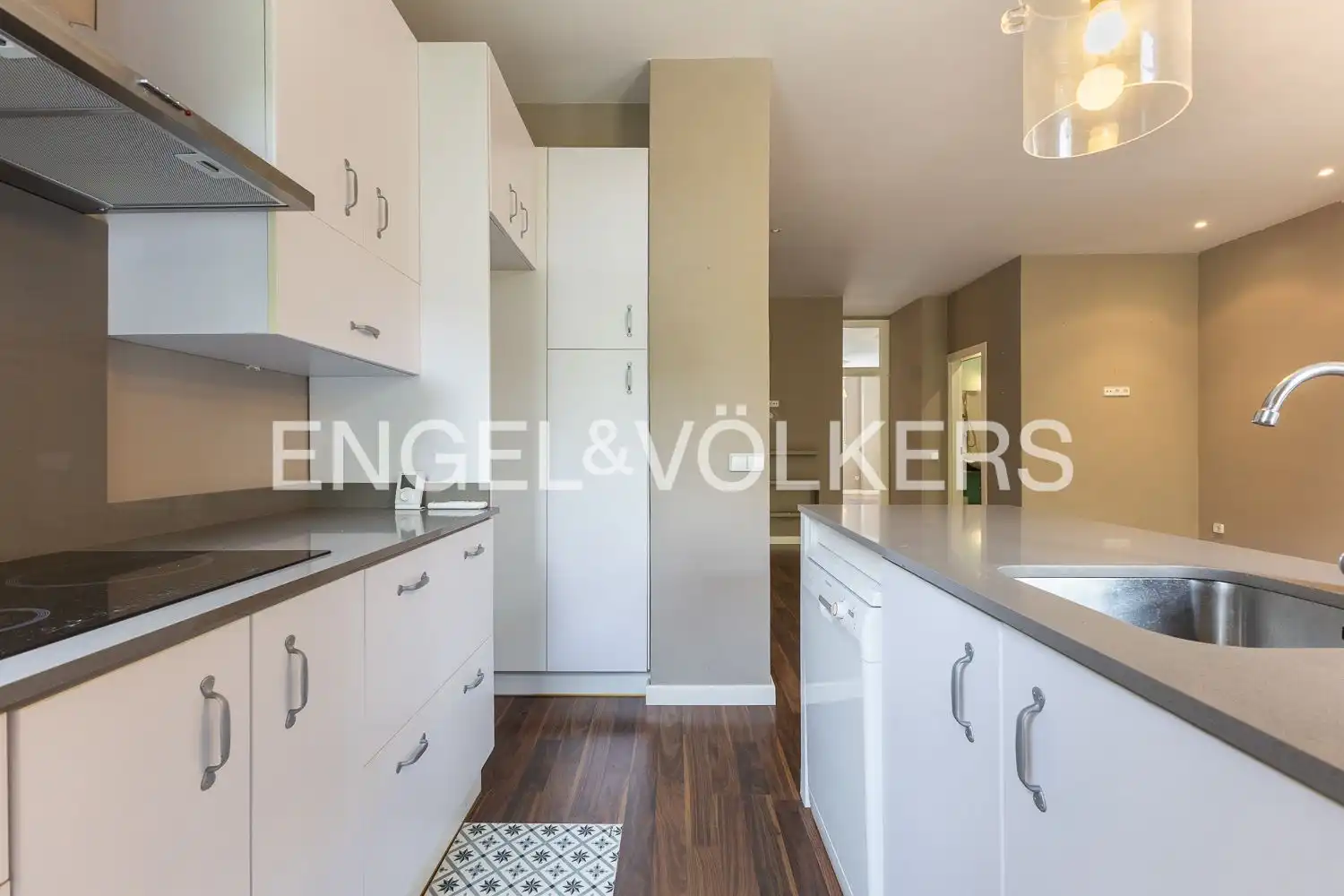 Kitchen of Flat for rent in Valencia  with Air Conditioner, Heating and Parquet flooring