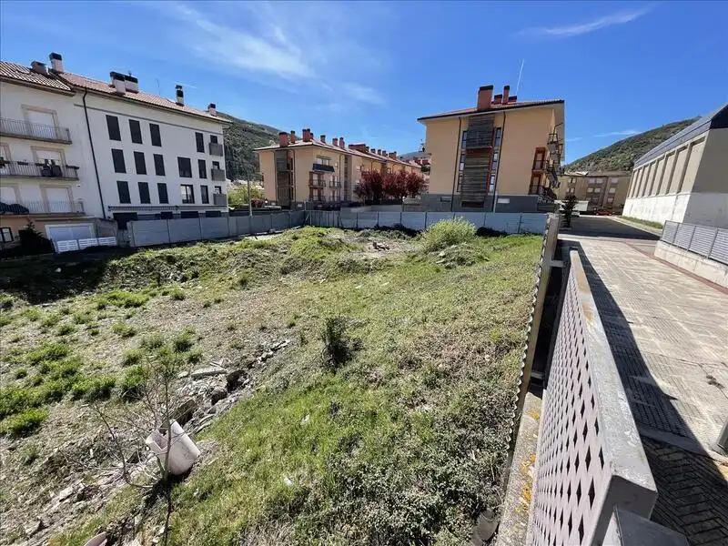Residencial en venta en ELISEO CADARSO, Ezcaray