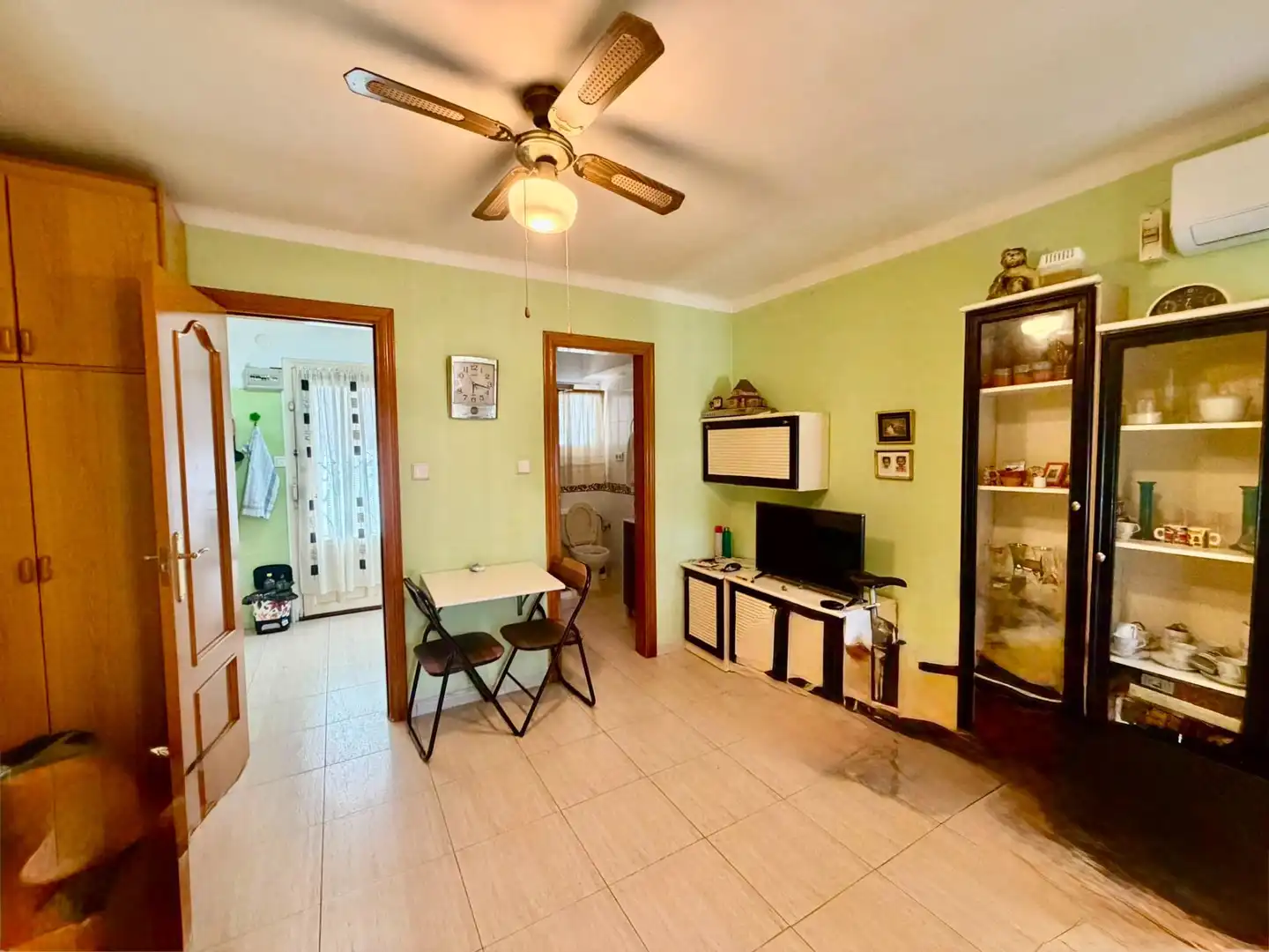 Sala de estar de Estudio en venta en Torredembarra con Aire acondicionado y Terraza