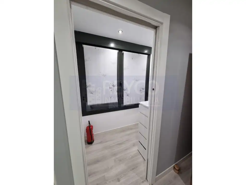 Office space with lift for sale in Edificios Lirios (Los), imagen 7