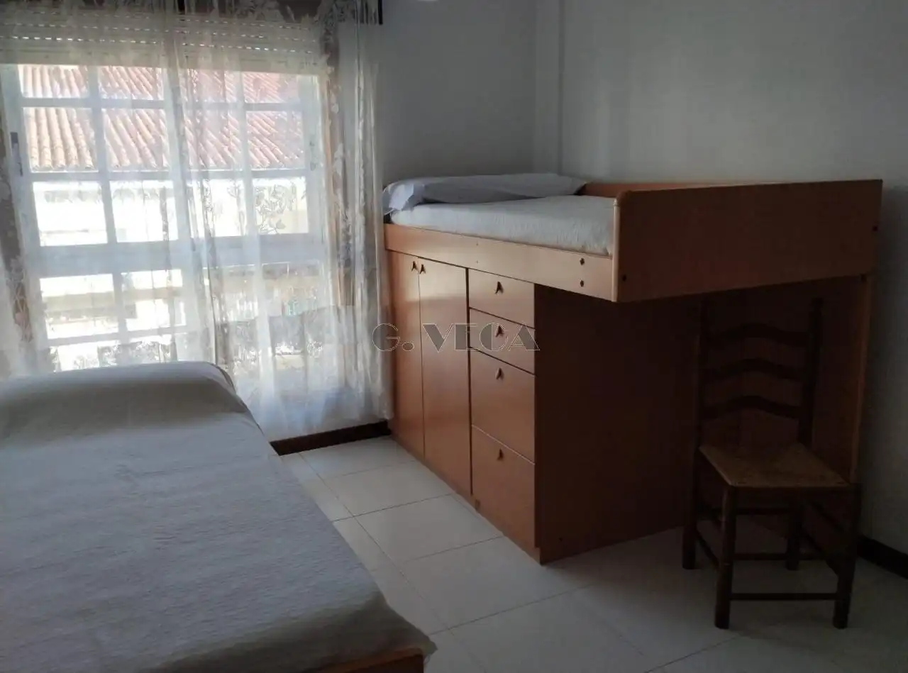 Habitación de Piso de alquiler en Sanxenxo con Amueblado
