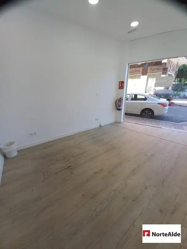 Local comercial en venda a Centro, imagen 4