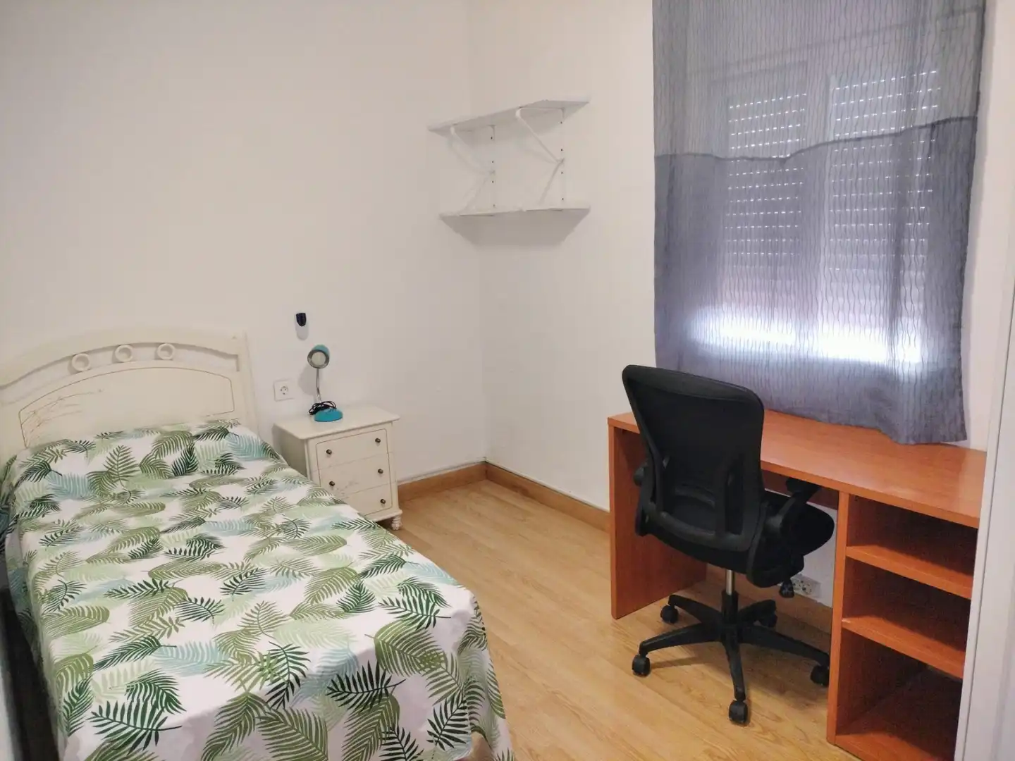 Schlafzimmer von Wohnung zur Miete in Granada mit Heizung, Möbliert und Ofen