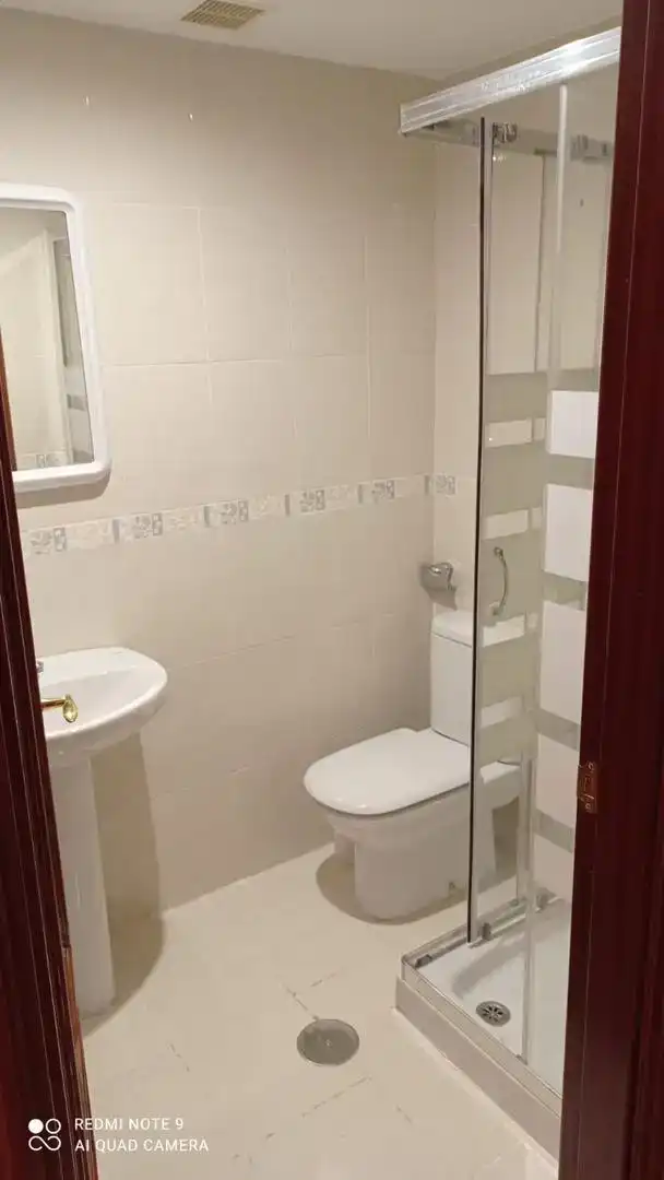 Bany de Apartament de lloguer en Aller, Asturias