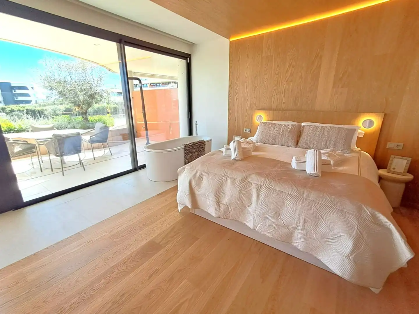 Habitación de Apartamento en venta en Fuengirola con Aire acondicionado, Terraza y Trastero