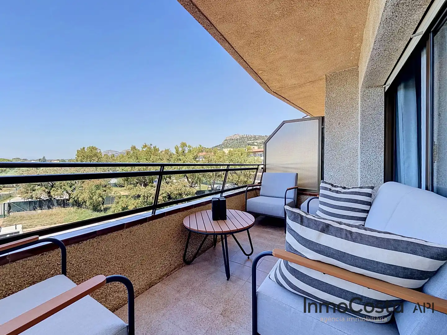 Terrasse von Wohnungen zum Verkauf in L'Estartit mit Terrasse, Möbliert und Waschmaschine