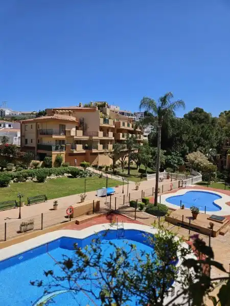 Exterior view of Flat for sale in Fuengirola  with Terrace, Swimming Pool and Community pool