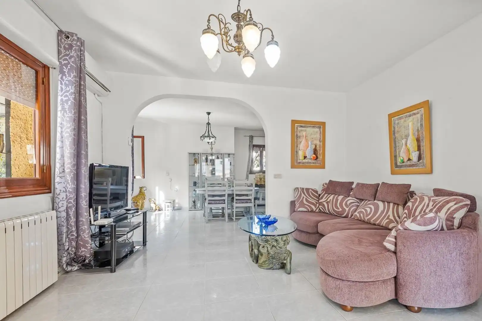 Sala d'estar de Casa o xalet en venda en Orihuela amb Aire condicionat, Jardí privat i Terrassa