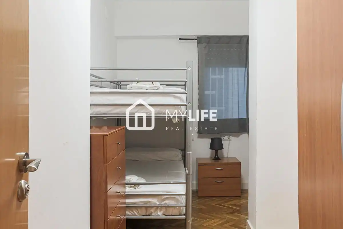 Dormitori de Apartament en venda en Barcelona amb Aire condicionat, Calefacció i Parquet