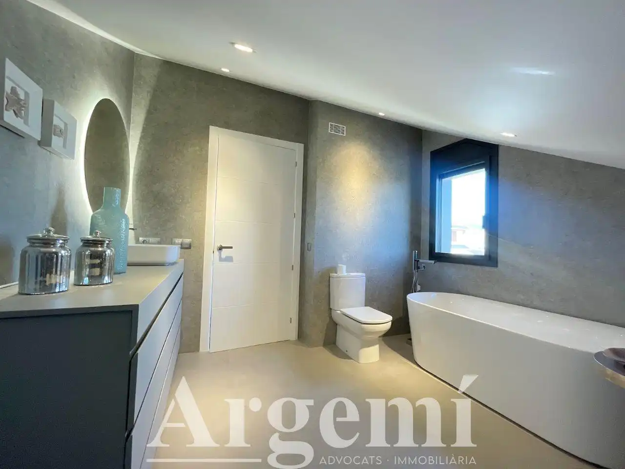 Baño de Casa o chalet en venta en Palau-solità i Plegamans con Aire acondicionado, Calefacción y Jardín privado