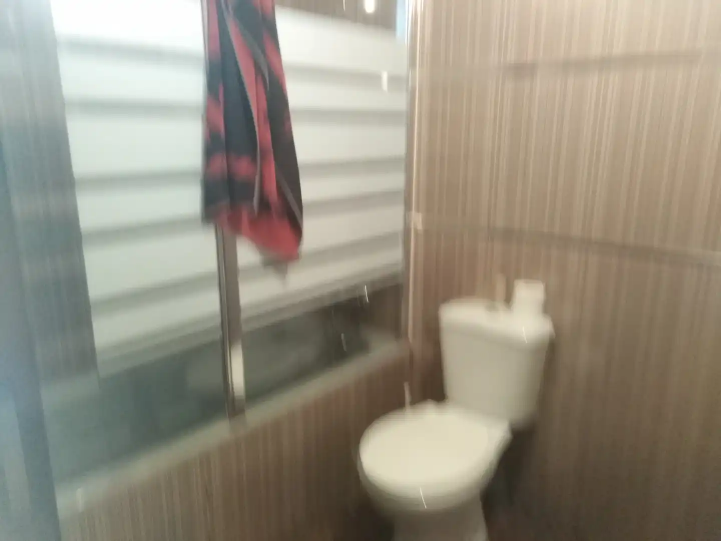 Bany de Casa o xalet en venda en Luciana amb Aire condicionat, Traster i Moblat