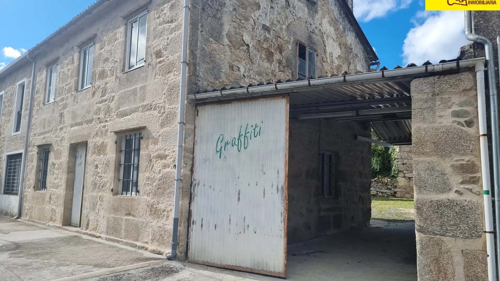 Vista exterior de Casa adosada en venta en Santiago de Compostela  con Jardín privado y Trastero