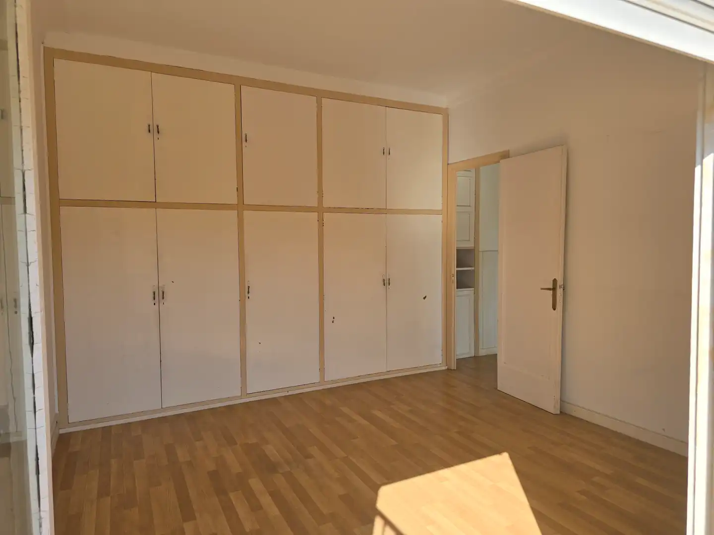 Habitación de Piso en venta en Sabadell con Calefacción, Parquet y Balcón
