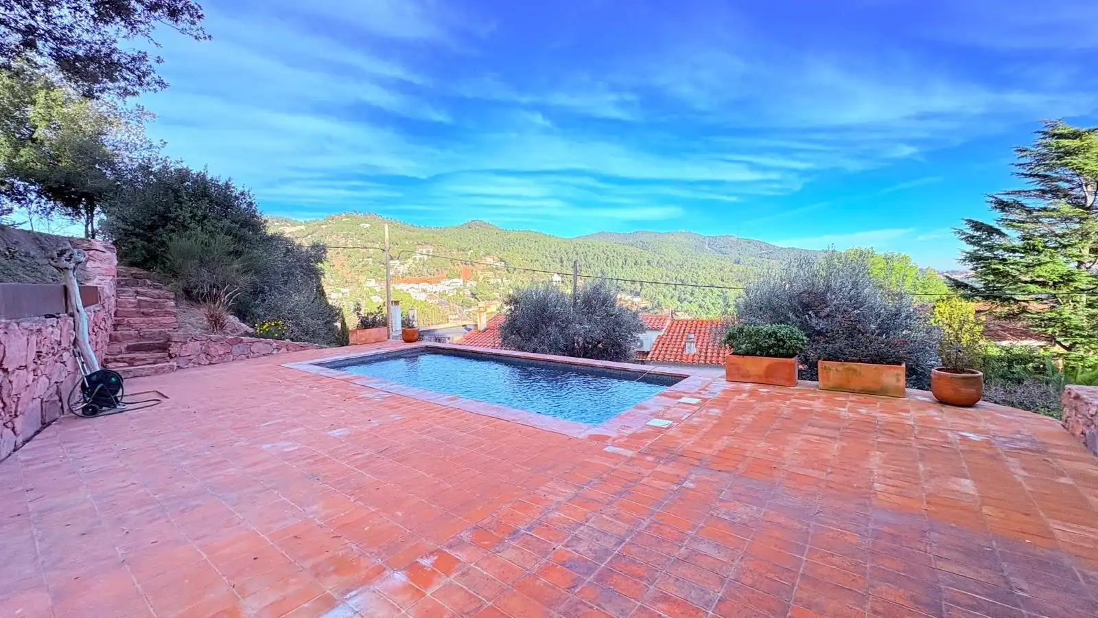 Piscina de Casa o xalet en venda en Castellar del Vallès amb Calefacció, Jardí privat i Terrassa