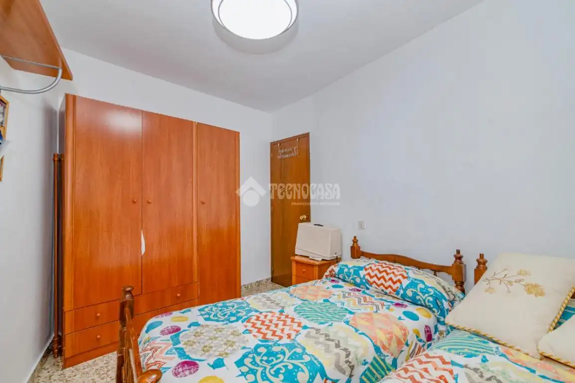 Dormitori de Casa adosada en venda en Loja amb Aire condicionat, Terrassa i Traster