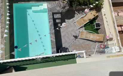 Piscina de Casa o xalet en venda en Gerena amb Aire condicionat, Terrassa i Piscina