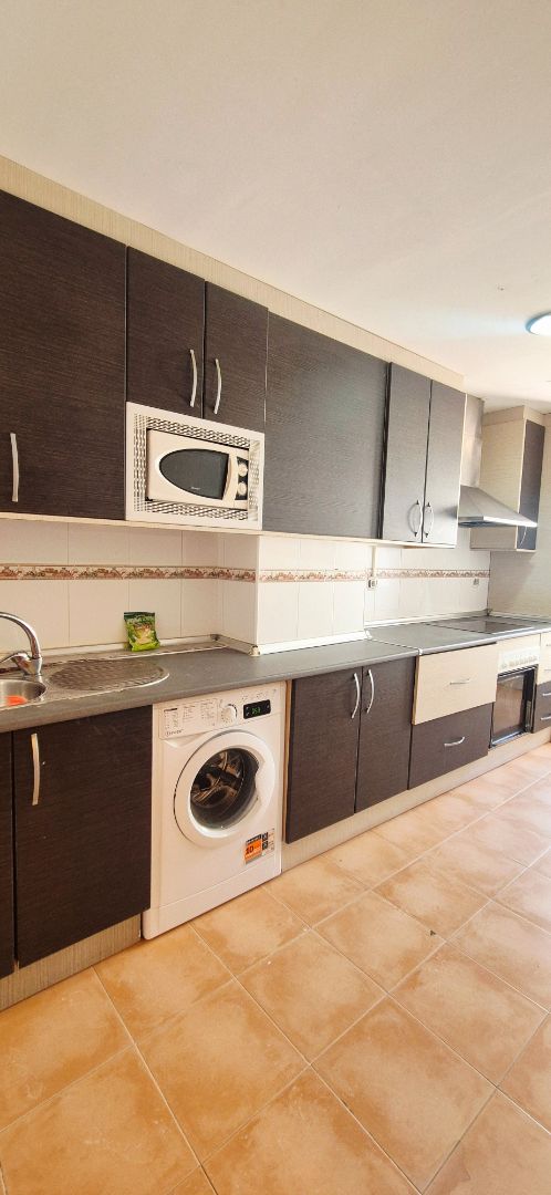 Kitchen of Flat to rent in Pulianas  with Terrace, Furnished and Oven