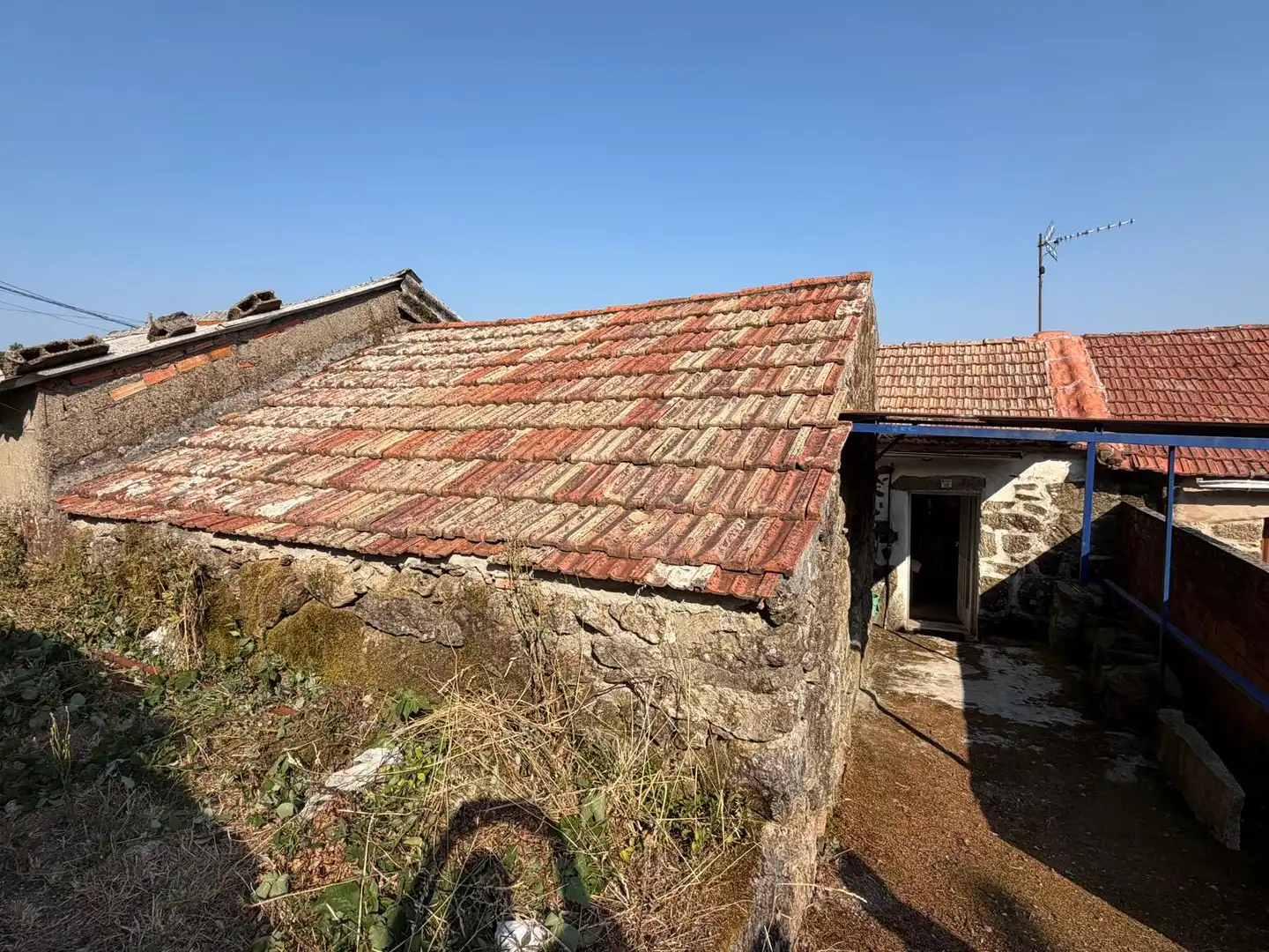 Exterior view of Detached homes for sale in A Cañiza    with Private garden and Furnished