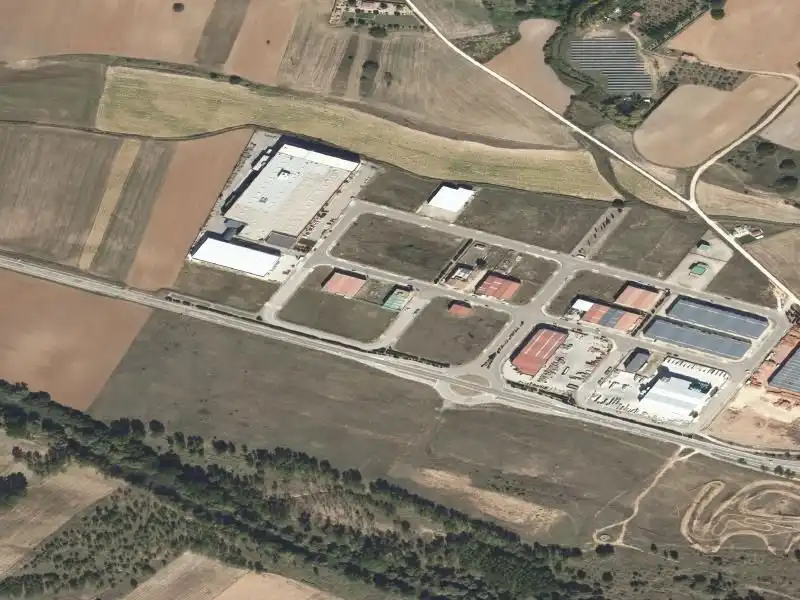 Fabrikhallen zum Verkauf in Lerma