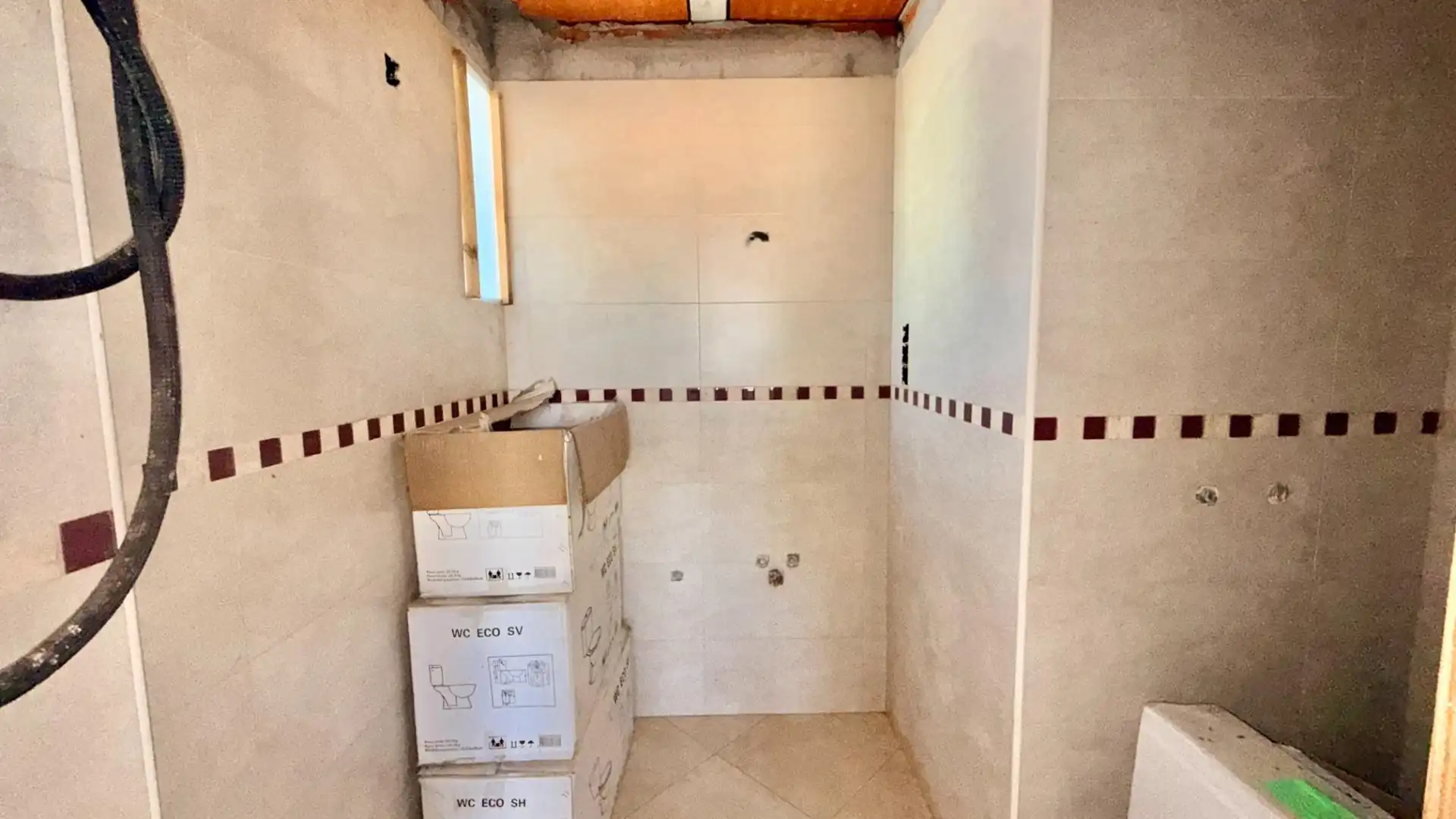 Bathroom of Houses for sale in Olombrada