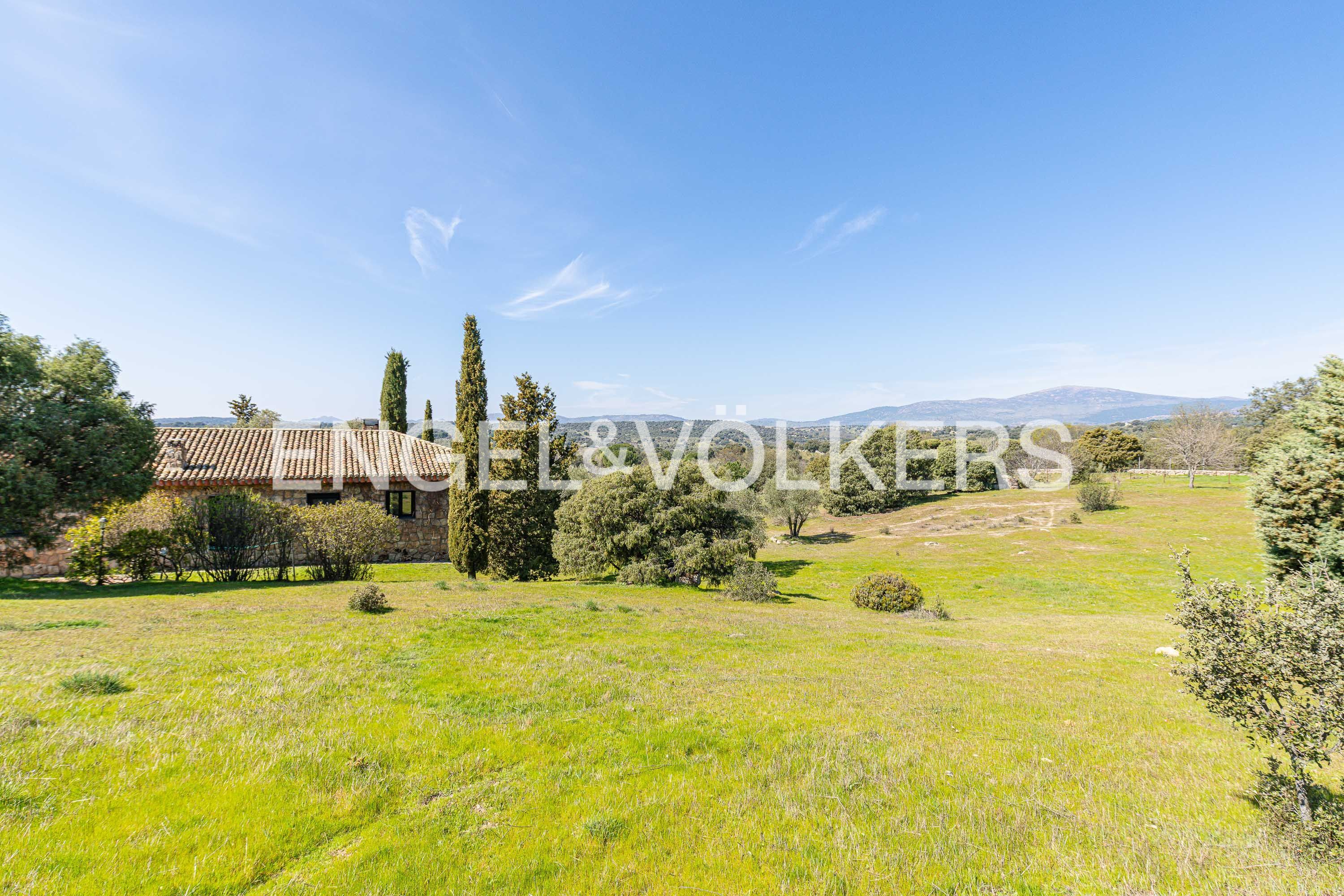 Houses for sale in Valdemorillo  with Air Conditioner, Heating and Private garden