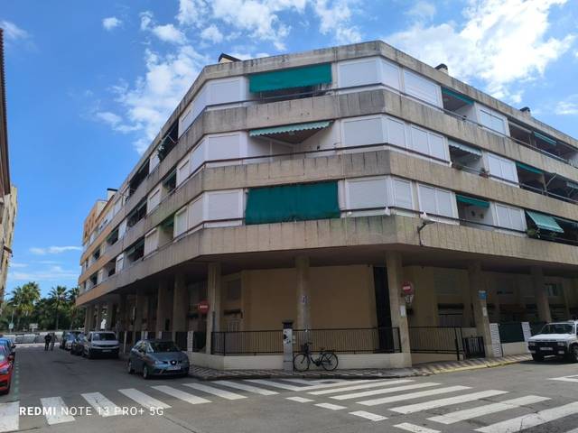 Garaje en Venta en Calle Calella en Centre