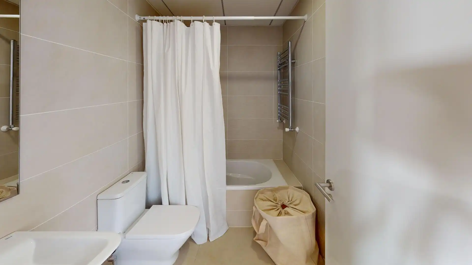 Baño de Piso en venta en Valencia con Aire acondicionado, Calefacción y Parquet