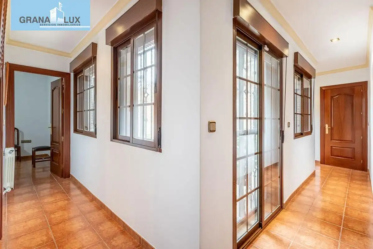 Chalet en venta en Calle de la Virgen del Rocío, imagen 26