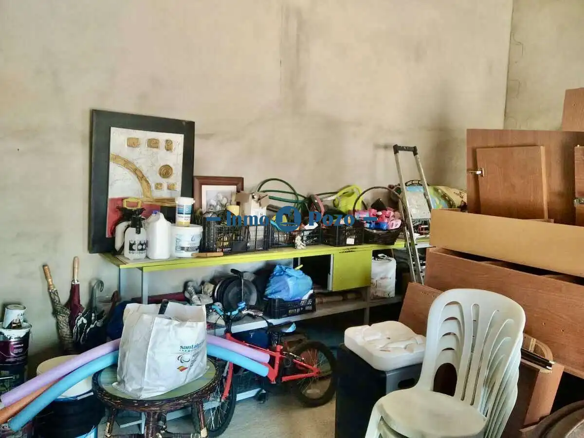 Houses for sale in Almendralejo  with Air Conditioner, Terrace and Storage room