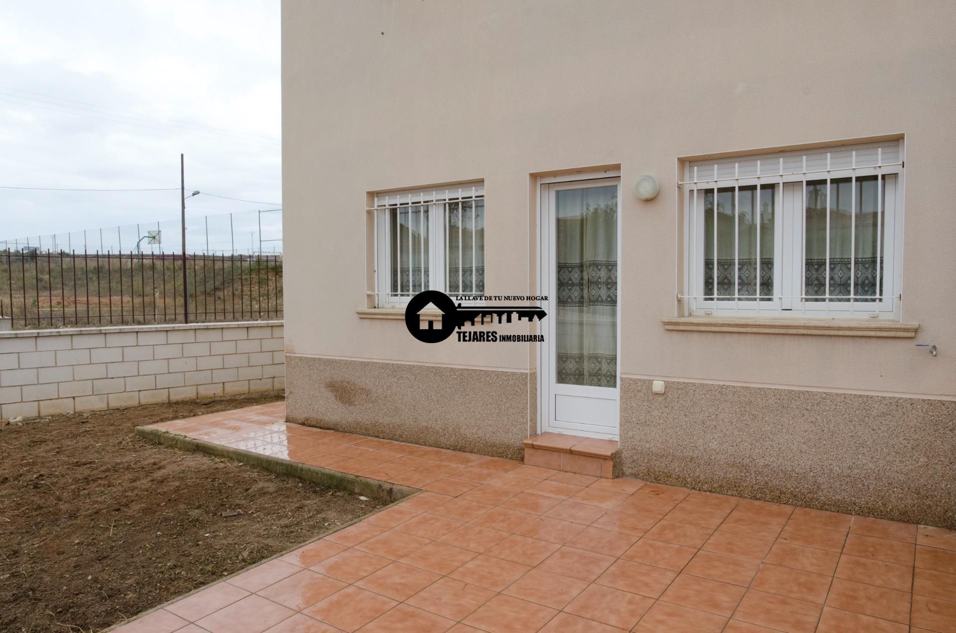 Exterior view of Single-family semi-detached for sale in Chinchilla de Monte-Aragón  with Heating, Private garden and Storage room