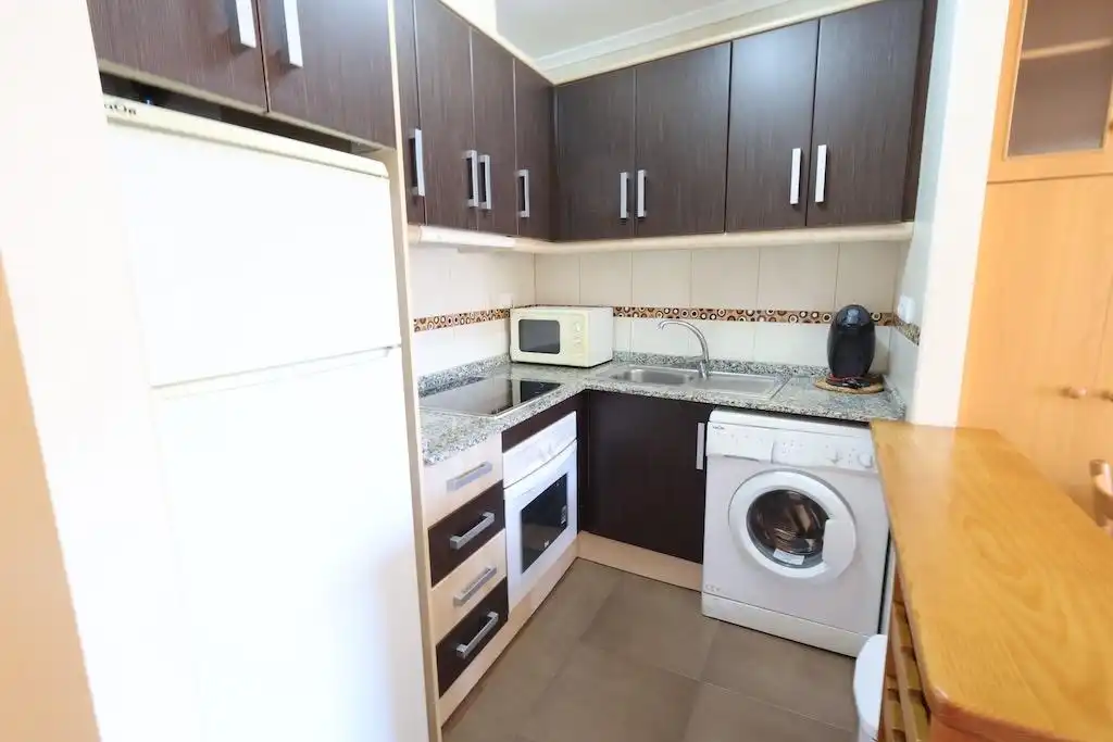 Cocina de Apartamento en venta en Torrevieja con Aire acondicionado, Trastero y Amueblado