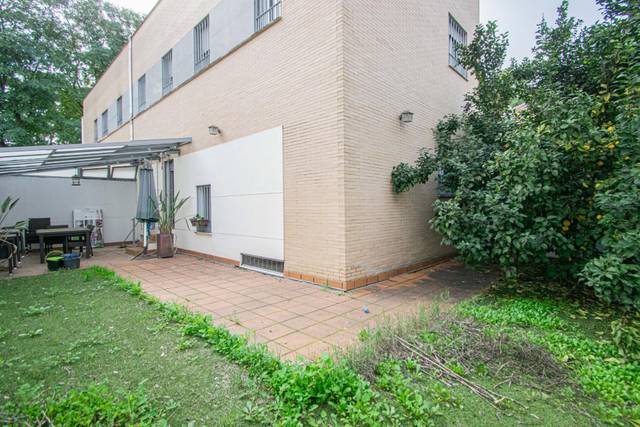 Casa adosada en Venta en Colores -  Entreparques