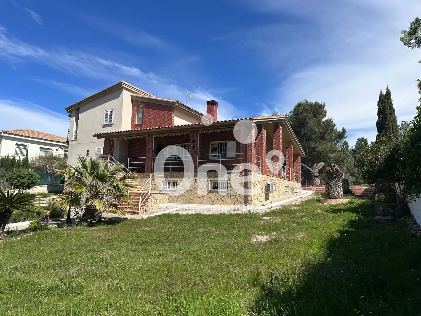 Exterior view of Houses for sale in Chiva  with Air Conditioner, Heating and Private garden