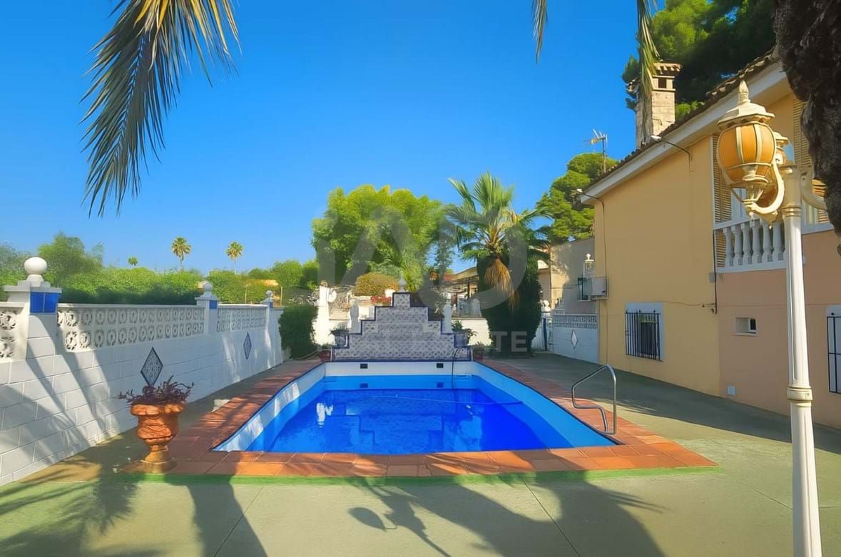 Swimming pool of House or chalet for sale in San Vicente del Raspeig / Sant Vicent del Raspeig  with Air Conditioner, Heating and Terrace
