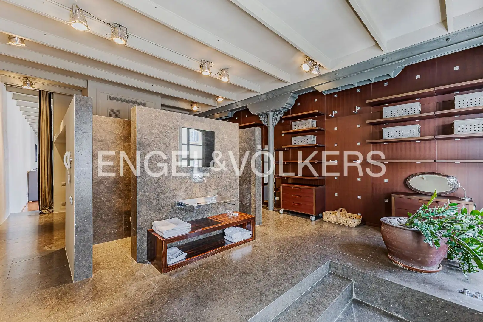 Baño de Loft de alquiler en Barcelona con Aire acondicionado, Calefacción y Parquet
