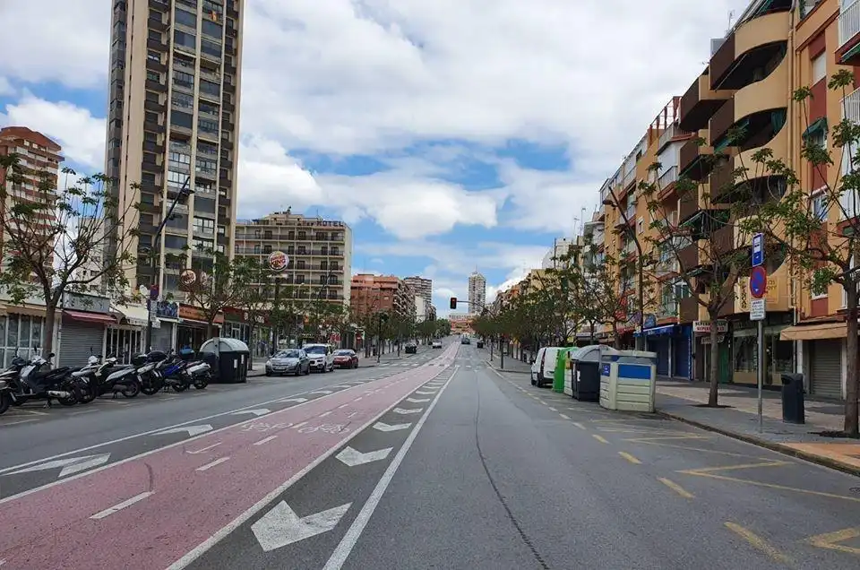 Vista exterior de Piso en venta en Benidorm con Aire acondicionado y Balcón