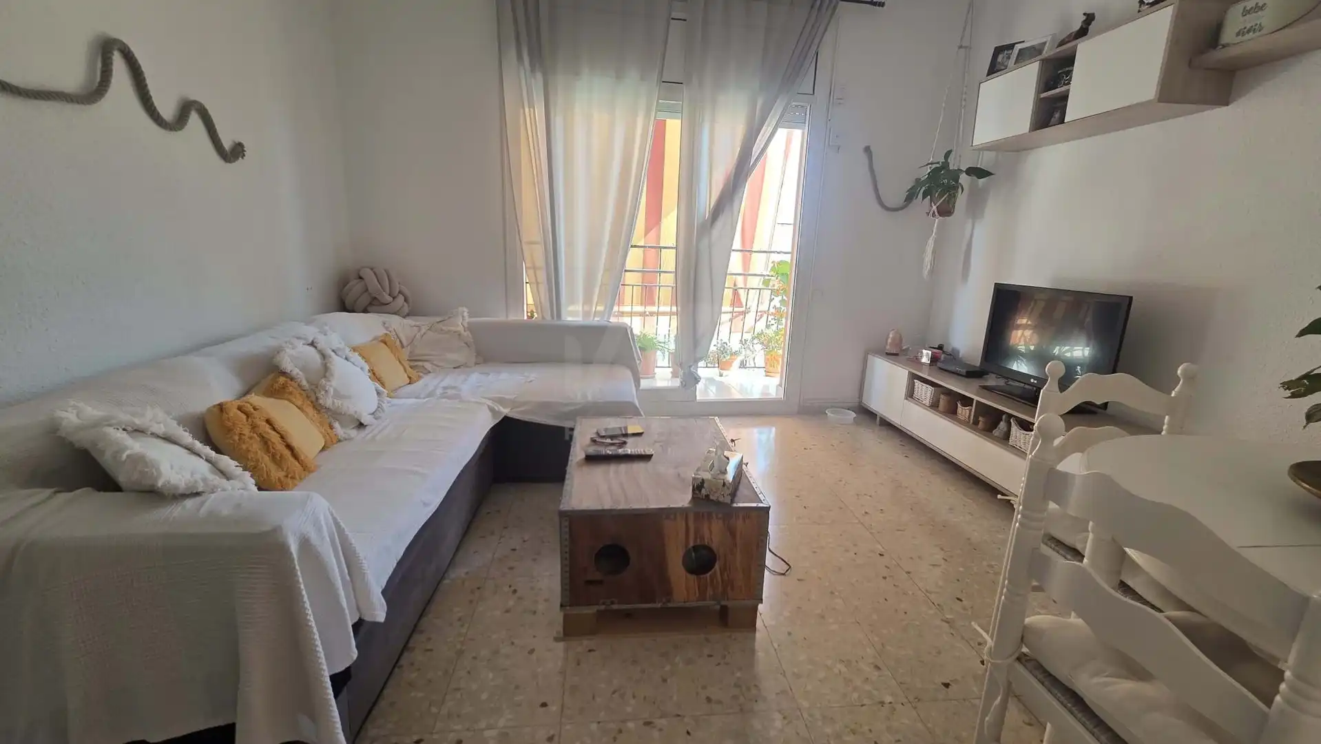 Sala de estar de Piso en venta en Sant Pere de Ribes con Aire acondicionado