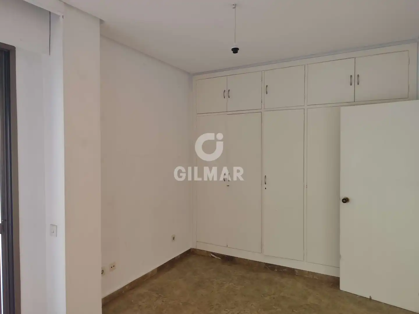 Habitación de Apartamento de alquiler en Sevilla con Calefacción y Balcón