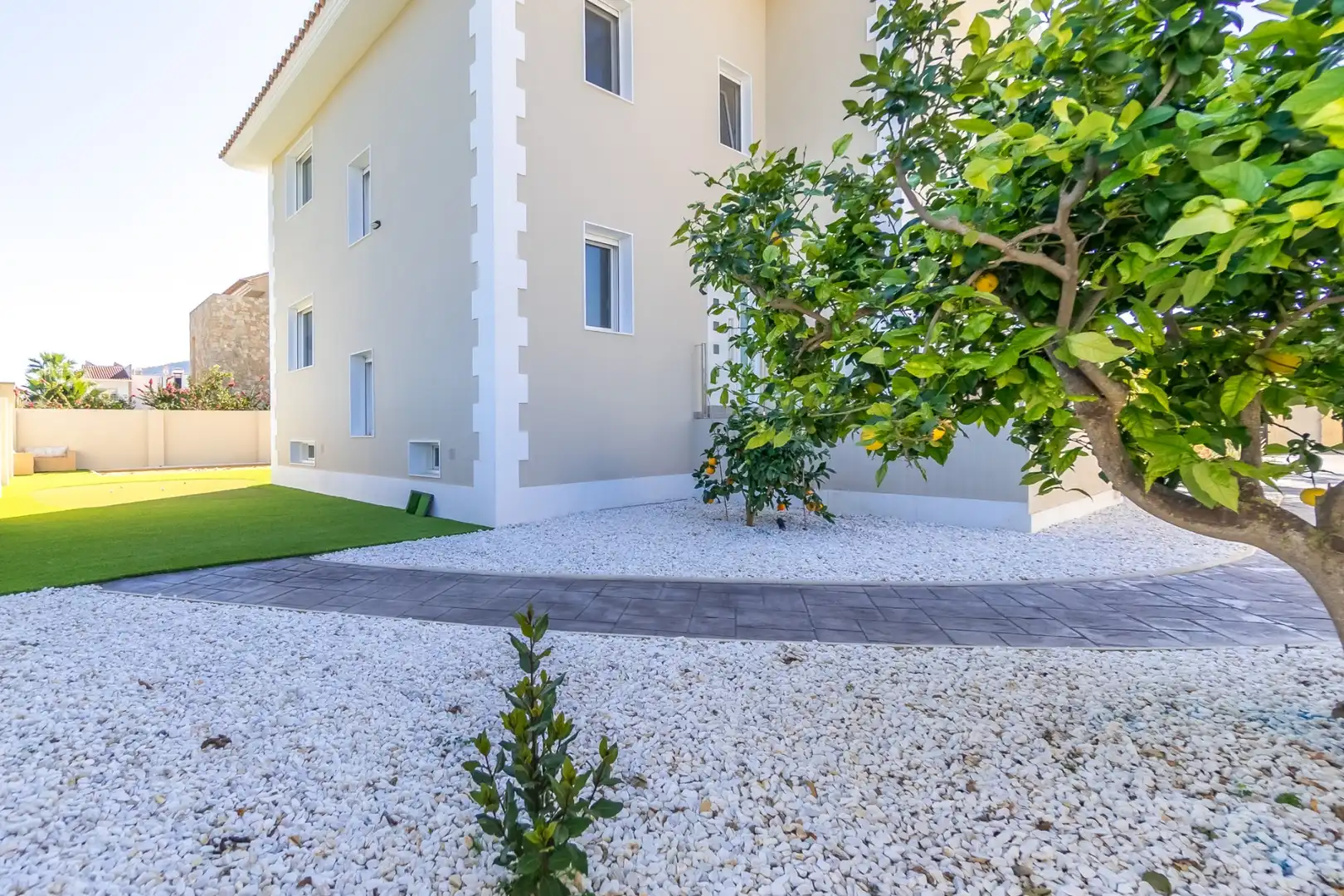 Exterior view of Houses for sale in L'Alfàs del Pi  with Swimming Pool