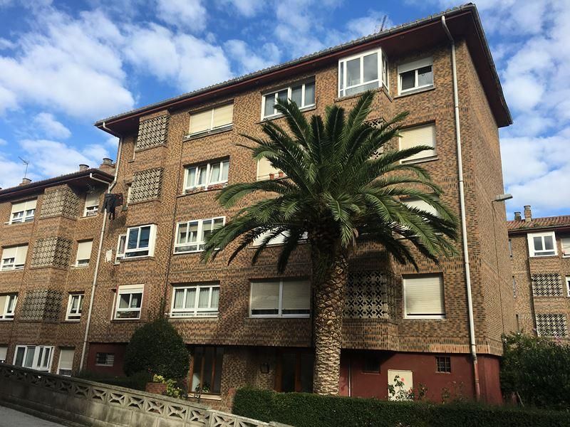Vista exterior de Pis en venda en Santander