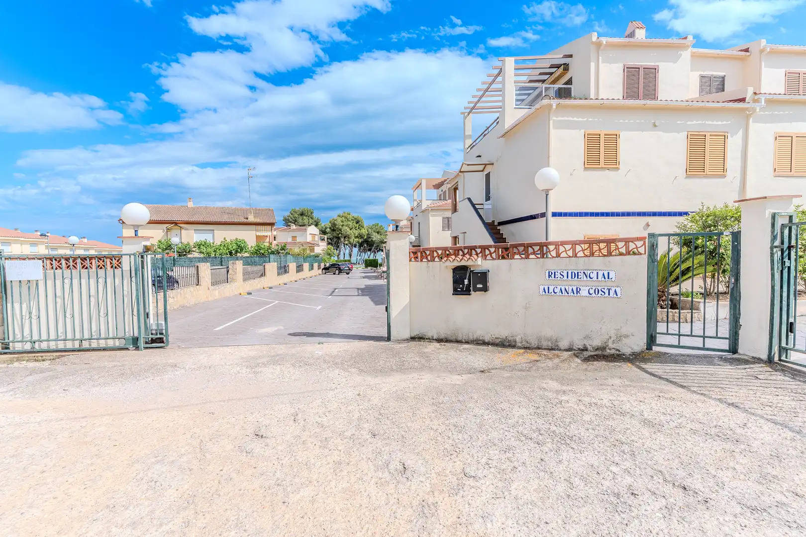Vista exterior de Pis en venda en Alcanar amb Aire condicionat, Calefacció i Terrassa